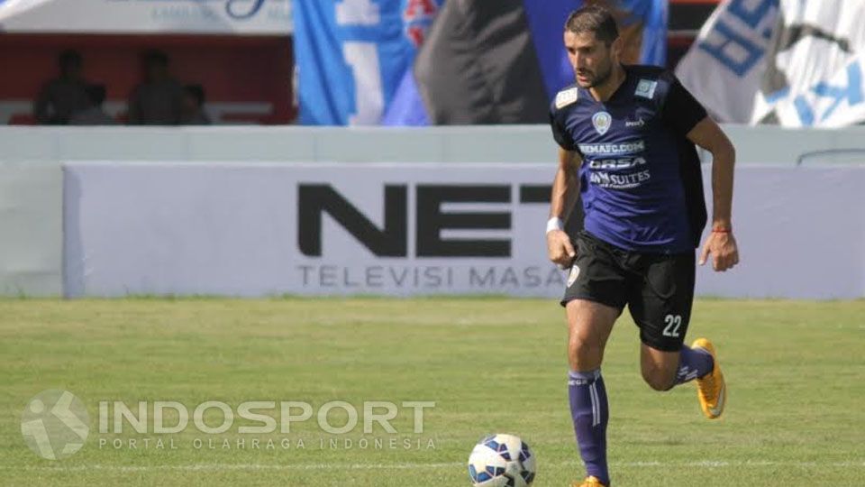 Srdan Lopicic saat berseragam Arema FC. Copyright: © Ian Setiawan/INDOSPORT